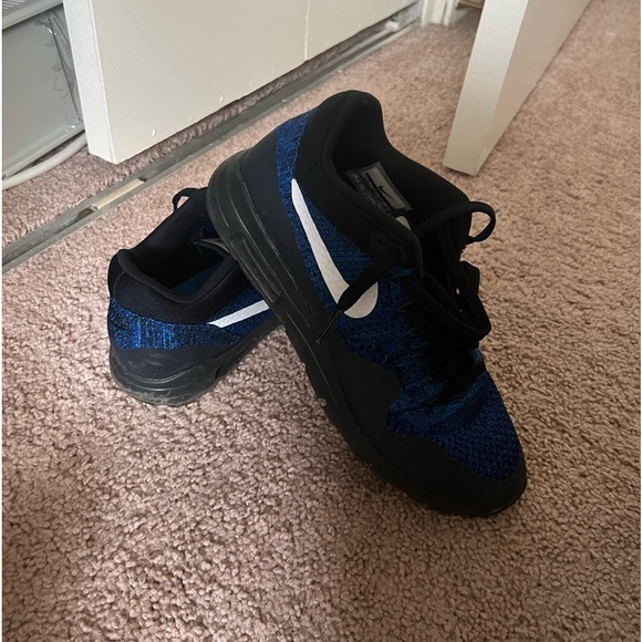 Nike Air Max - Picture 3 of 3